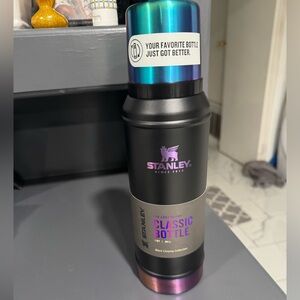 NWT Stanley The Black Chroma Collection